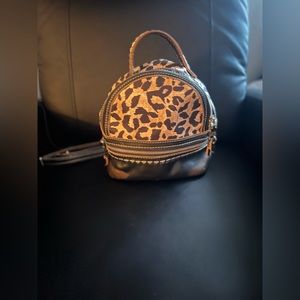 Steve madden vegan leather leopard print mini back pack